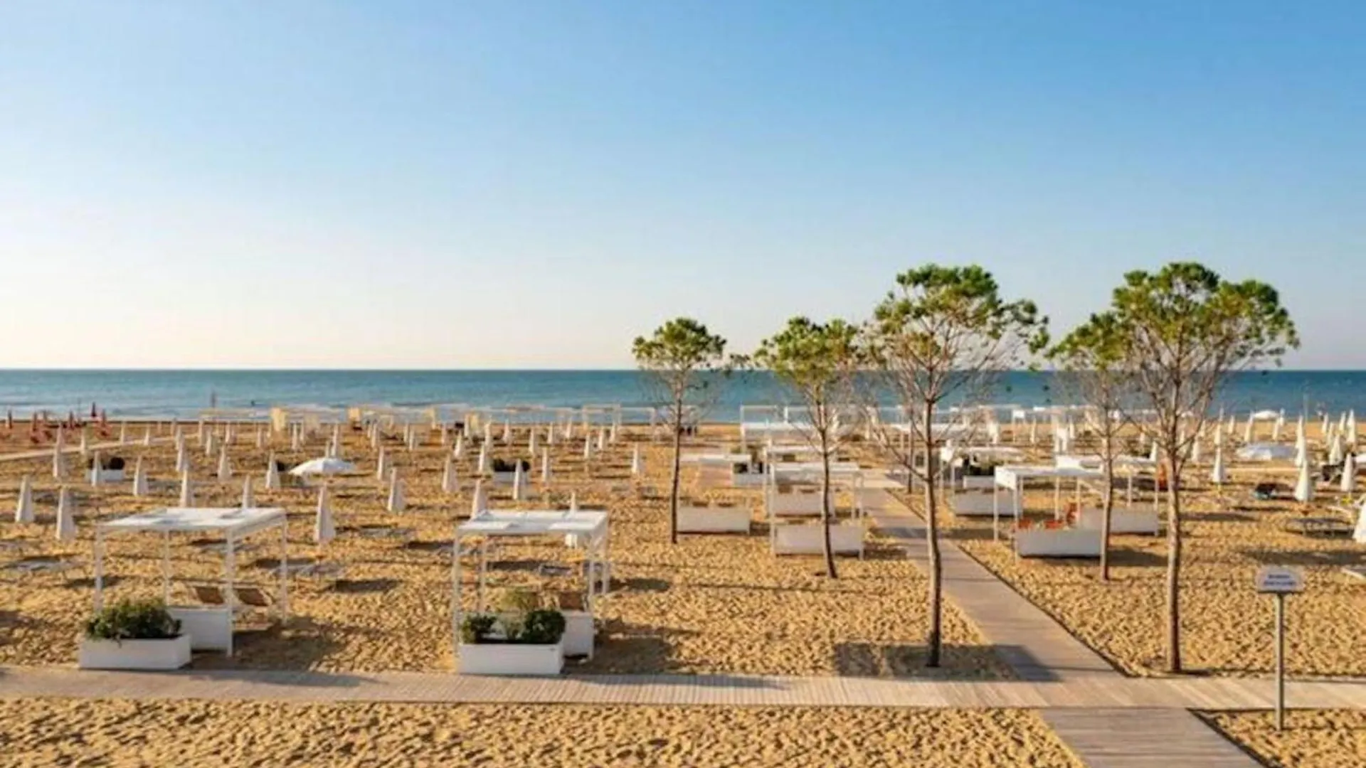 Enjoy Our Apartment In The Spa Area In Bibione