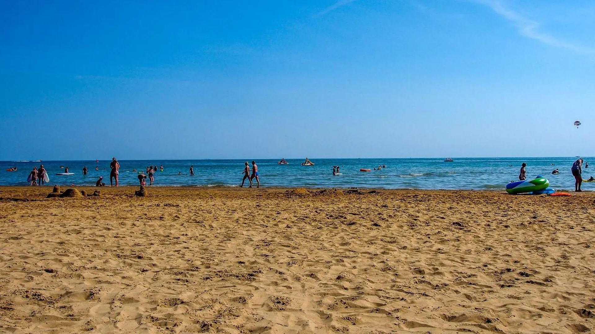 Enjoy Our Apartment In The Spa Area In Bibione